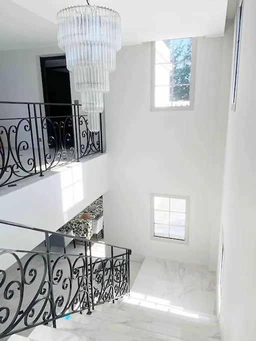 Villa Lion, Gorgeous Villa In Le Cannet Overlooking Cannes 0*,